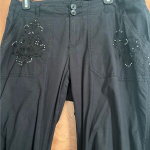 Elegant Black cropped pants with Embellishments